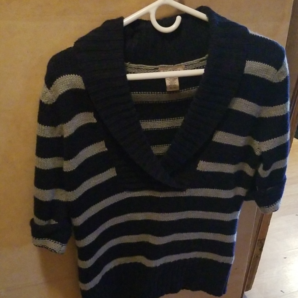 Knit sweater